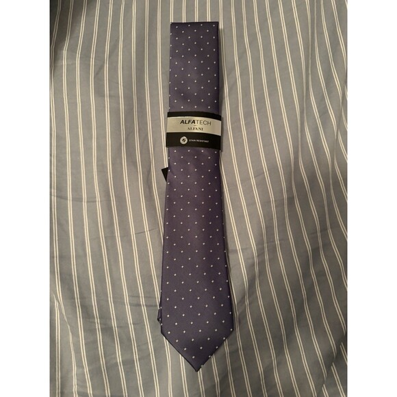 NWT Alfani Mens Utopia Dot Pattern Lilac 525 Necktie - Picture 1 of 2